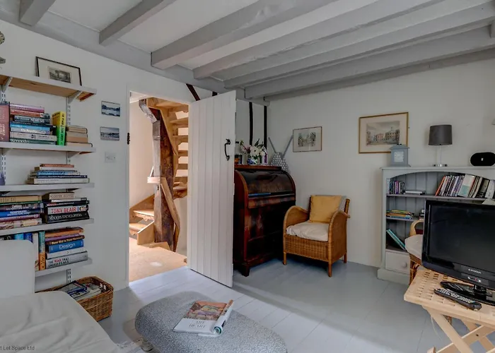 The White Cottage