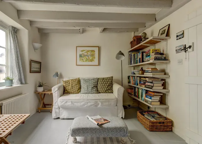 The White Cottage